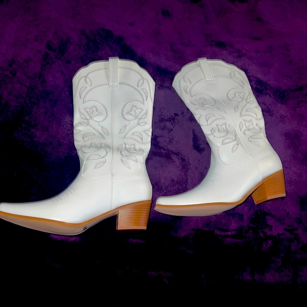 White Cowgirl Boots!!